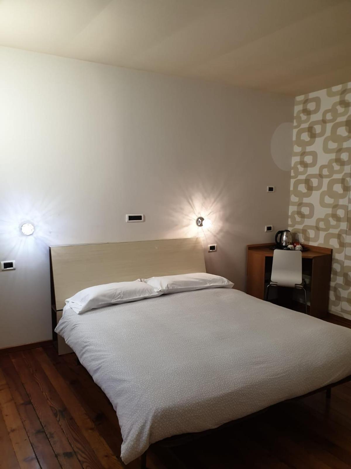 Piccolo Hotel Olina Орта-Сан-Джулио Экстерьер фото